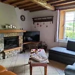 Holiday home De La Dame Au Lit A La Ferme Chimay Momignies