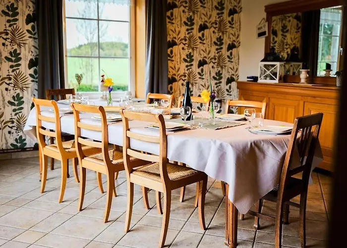 Gite la Dame au Lit gite à la ferme * Momignies